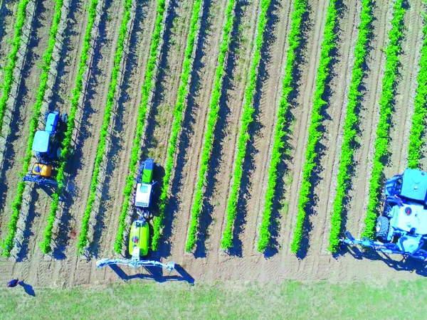 Technologie anti-dérive : la chambre d’agriculture informe les viticulteurs