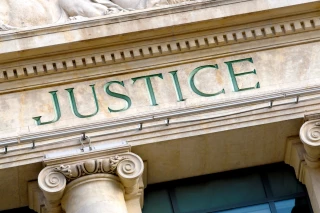 Trafic de pesticides : six agriculteurs dont deux Drômois jugés à Marseille