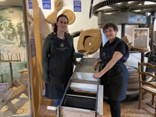 À la Scourtinerie,  un savoir-faire du fruit  à la décoration