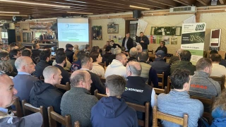 Les entrepreneurs de travaux agricoles pris en étau 