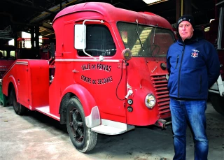 Une incroyable collection  de véhicules de sapeurs-pompiers