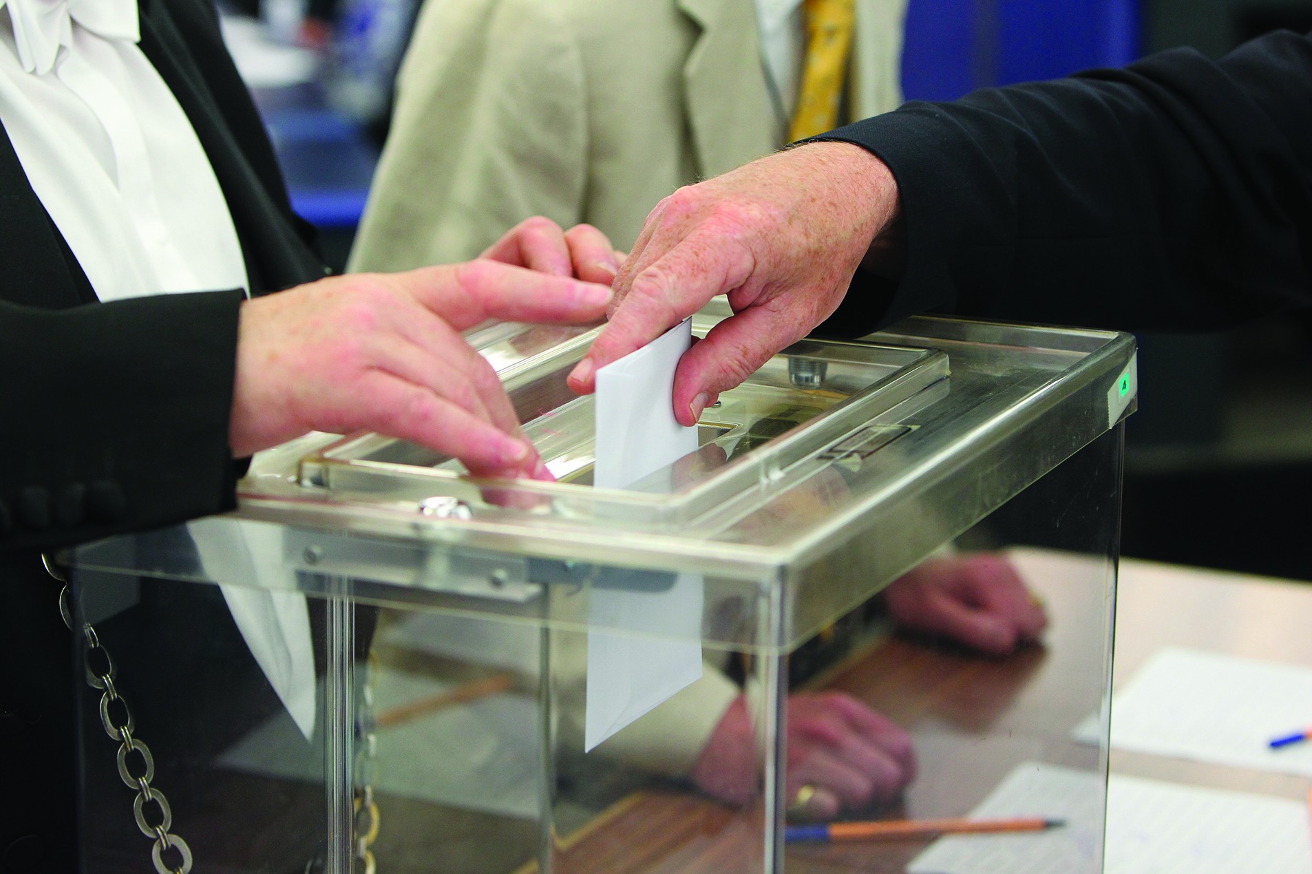 Aux urnes dimanche : les quatre duels des législatives en Drôme