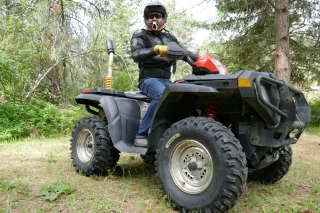 Faut-il rendre l’arceau obligatoire sur les quads ?