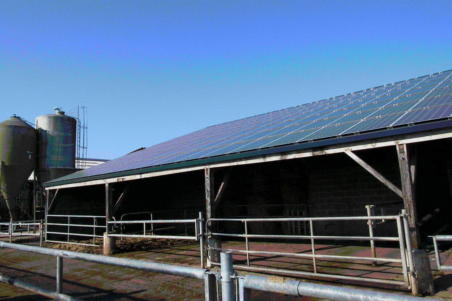 Photovoltaïque : la révision des contrats signés avant 2011 attaquée au Conseil d'Etat 