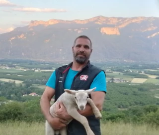 Agneau de l'adret : un label, des hommes et des territoires