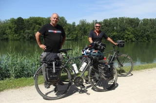 Découvrir le patrimoine local à vélo avec la ViaRhôna