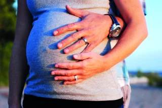De nouveaux droits pour les salariés et leurs conjoints engagés dans un projet parental