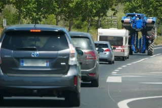 Les bons gestes sur la route pour des vendanges tranquilles