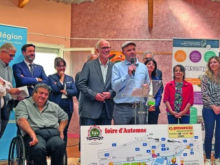 À la foire de Beaucroissant, la DNC au cœur des discussions 