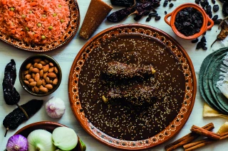 Le mole poblano et sa sauce chocolatée chargée d’histoire
