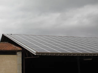 Photovoltaïque : la commission des finances dit non à la rétroactivité des contrats
